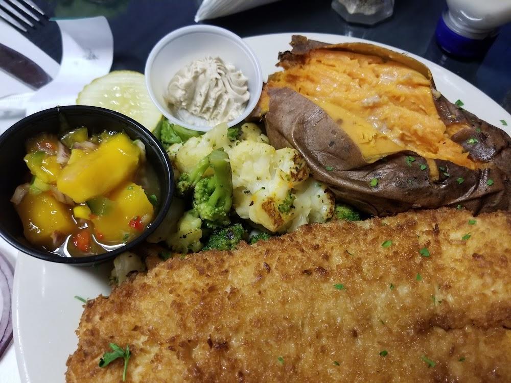 19th Hole & Sandpiper Room